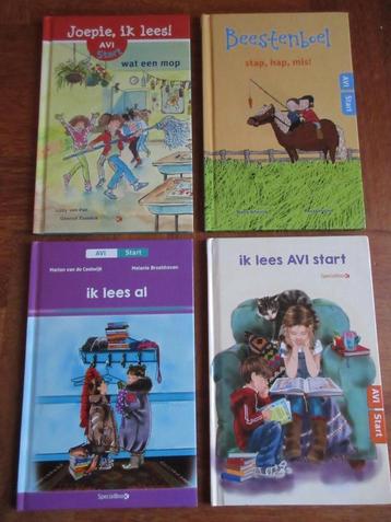4 x boeken Avi Start beschikbaar voor biedingen