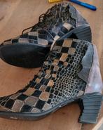 PAPUCEI  prachtige aparte laarsjes leder mt 37, Kleding | Dames, Overige kleuren, Lage of Enkellaarzen, Zo goed als nieuw, Verzenden