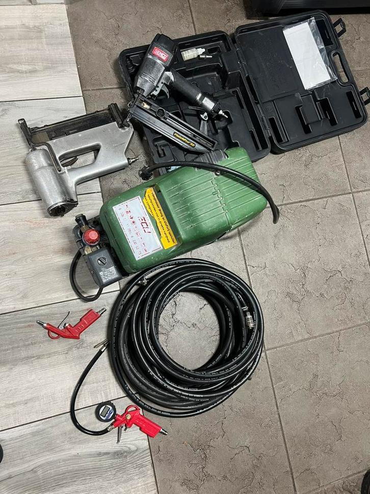 Ecu compressor, Doe-het-zelf en Verbouw, Gereedschap | Handgereedschap, Gebruikt, Ophalen