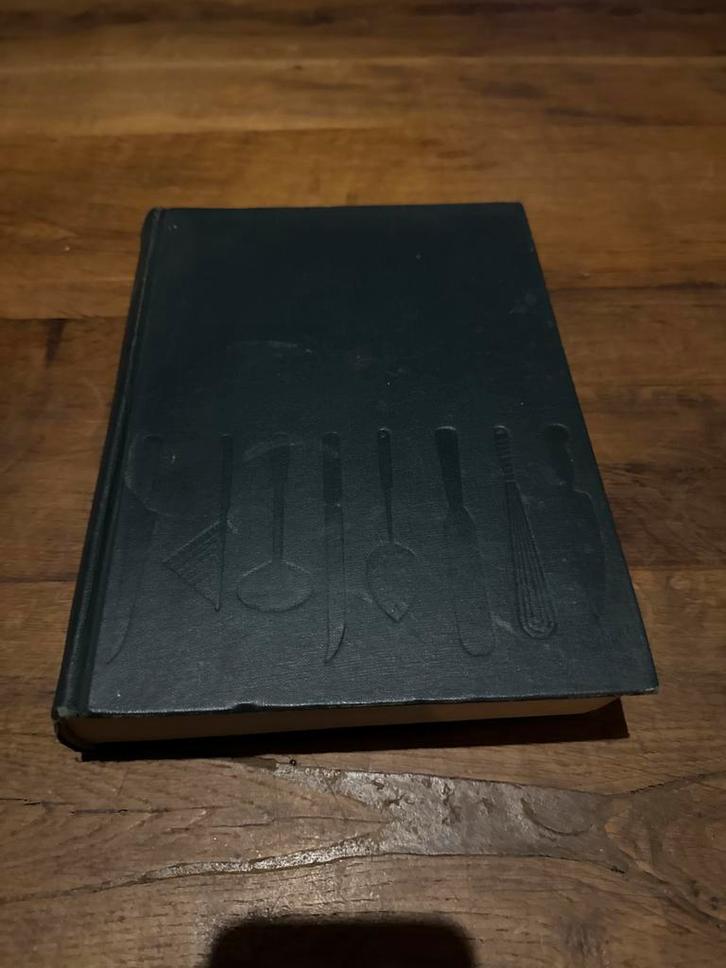 Larousse Gastronomique Kookboek, Boeken, Kookboeken, Gelezen, Voorgerechten en Soepen, Frankrijk, Ophalen of Verzenden