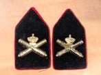 Set kraagemblemen artillerie officier fluwelen pat, Verzamelen, Ophalen of Verzenden, Landmacht, Nederland, Embleem of Badge