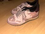 3 valentino schoenen maat 39 roze , zwart of leger kleur, Ophalen of Verzenden, Zo goed als nieuw, Roze, Sneakers of Gympen