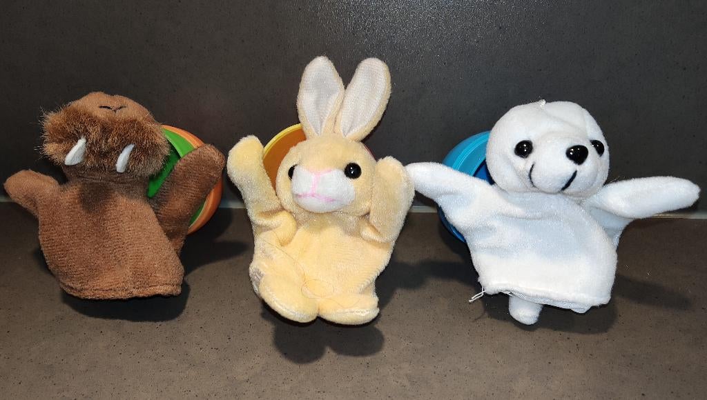 3 Verrassingseieren met vingerpoppetjes. Lengte ei ca. 10cm, Verzamelen, Ophalen of Verzenden, Zo goed als nieuw