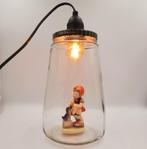 Kesbekelamp | Glazen lamp |  met vintage beeldje meisje hond, Kinderen en Baby's, Nieuw, Overige typen, Ophalen of Verzenden