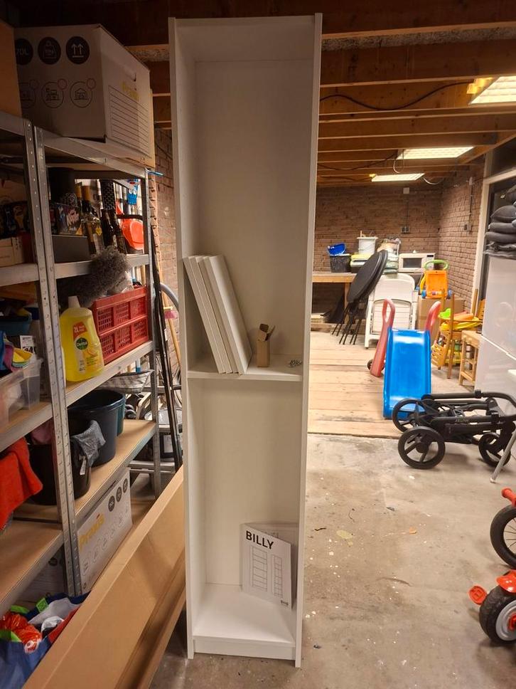 Ikea kast Billy 40x28x202cm, Huis en Inrichting, Kasten | Lockerkasten, Ophalen