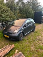 Toyota 2006 Grijs, Euro 5, Stof, 4 stoelen, Radio