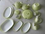 pastelgeel koffie en theeservies  petrus regout(2), Verzenden