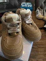 Sneaker met bont (Uggs look a like), Bruin, Nieuw, Ophalen of Verzenden, Sneakers of Gympen