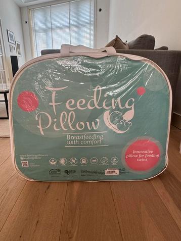 Borstvoedingskussen wit feeding pillow beschikbaar voor biedingen