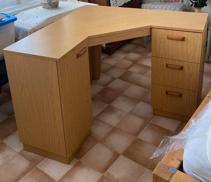 Mooi hoekbureau, Huis en Inrichting, Bureaus, Gebruikt, Bureau, Ophalen