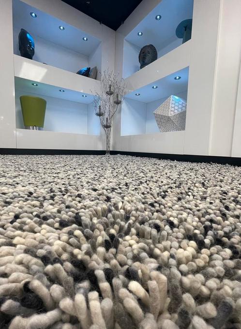 Brink en Campman Rocks 70504 tapijt Frost NIEUW, Huis en Inrichting, Stoffering | Tapijten en Kleden, Nieuw, 200 cm of meer, Rechthoekig