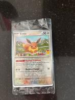 Pokémon - Eevee 074/131 sealed - Pokémon Day 2025 promo, Hobby en Vrije tijd, Verzamelkaartspellen | Pokémon, Verzenden, Nieuw