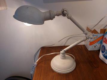 Vintage bureaulamp (Van Roon Living). beschikbaar voor biedingen