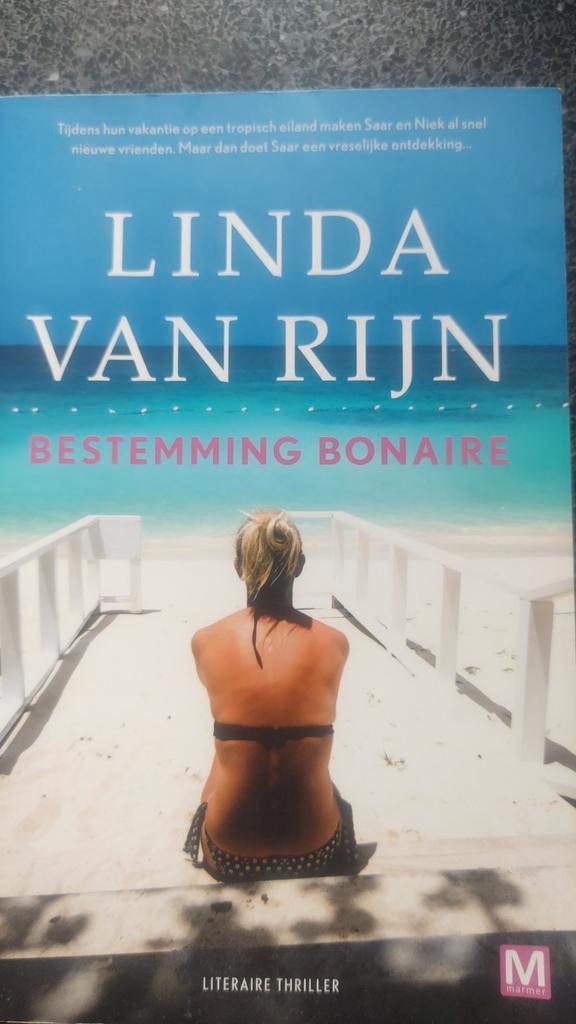 Linda van Rijn - Bestemming Bonaire, Boeken, Thrillers, Zo goed als nieuw, Ophalen of Verzenden