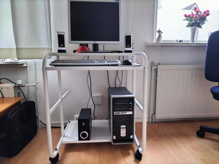 TE KOOP  COMPAQ COMPUTTER  met Windows 7, Computers en Software, Desktop Pc's, Gebruikt, 2 tot 3 Ghz, HDD, SSD, Minder dan 4 GB