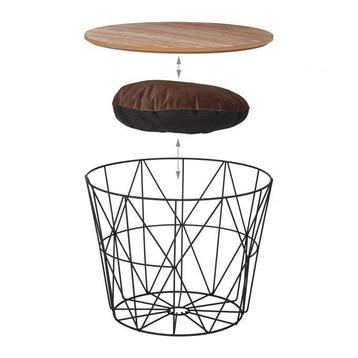 Tafel met kattenmand in 1 beschikbaar voor biedingen