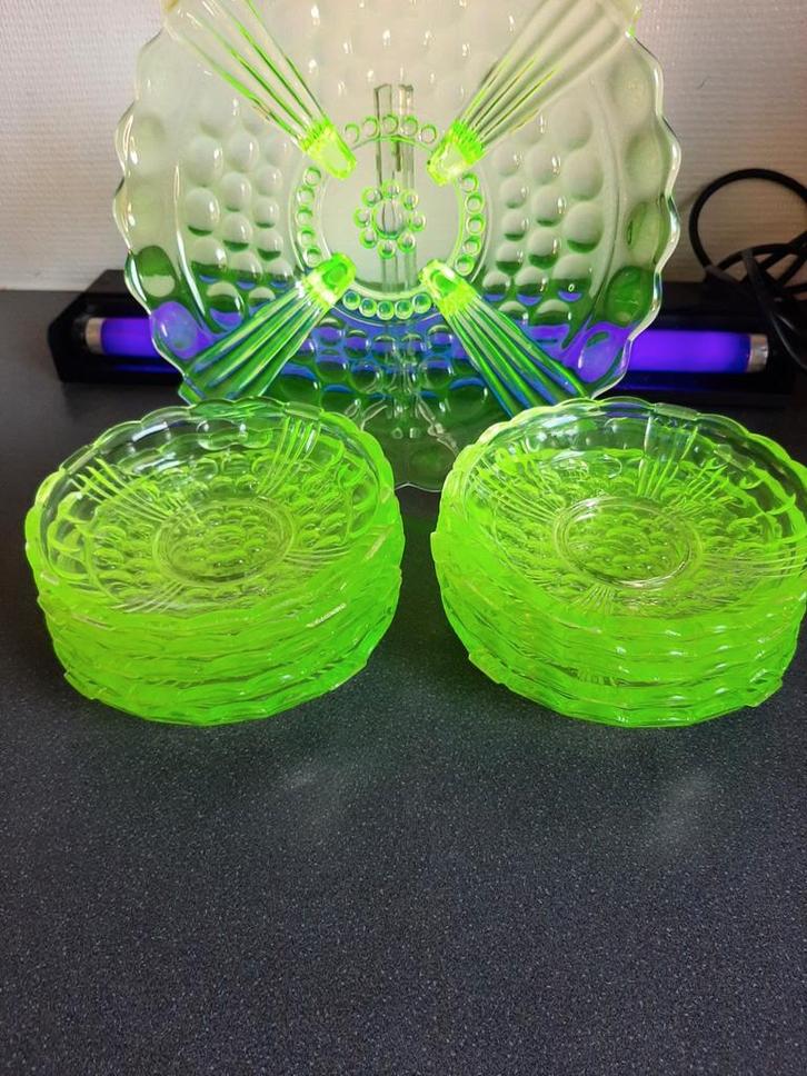 Annagroen/ Anna Groen gebakstel met 10 bordjes., Antiek en Kunst, Antiek | Glas en Kristal, Ophalen of Verzenden