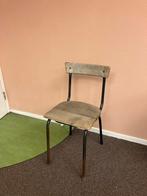 Vintage schoolstoel - Gratis af te halen!, Ophalen, Gebruikt, Overige kleuren, Eén