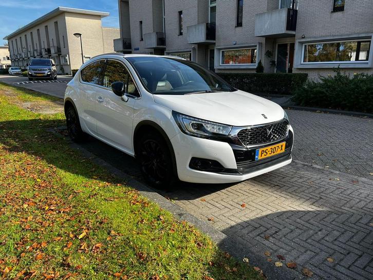 Citroen DS 4 1.6 HDI 88KW 2016 Wit, Auto's, DS, Particulier, DS 4, Achteruitrijcamera, Adaptieve lichten, Adaptive Cruise Control
