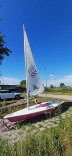 Zeilboot laser Roze met zeilen 4.7, 5.7 en 7.0M2, Watersport en Boten, Zeilen en Zeiltoebehoren, Ophalen, Zo goed als nieuw, 3 tot 6 meter