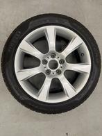Bmw e60/e6118 Inch Velg met Pirelli Winterbanden 245/45R18, Ophalen, 18 inch, Banden en Velgen, Winterbanden