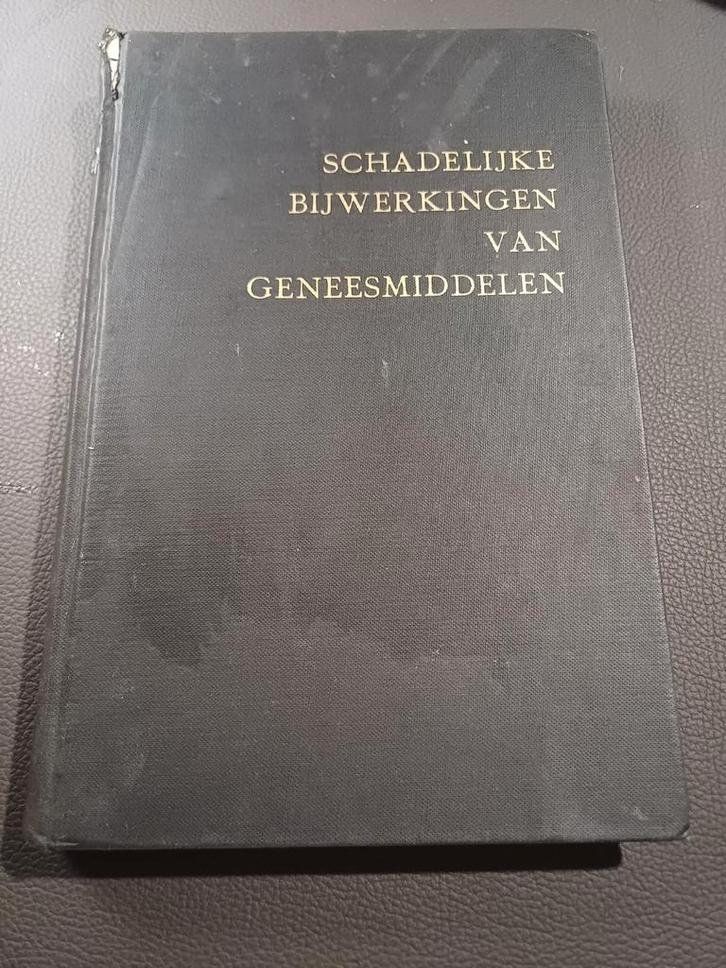 Schadelijke Bijwerkingen van Geneesmiddelen, Boeken, Overige Boeken, Gelezen, Ophalen of Verzenden