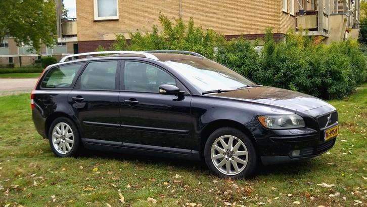 Volvo V50 2.5 T5 SUMMUM 220pk, met Motorschade!, Auto's, Volvo, Particulier, V50, ABS, Airbags, Airconditioning, Centrale vergrendeling