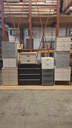 nachtkastjes, Huis en Inrichting, Kasten | Dressoirs, Ophalen, 50 tot 100 cm, Zo goed als nieuw, 25 tot 50 cm