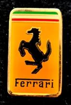 Ferrari pin- maat 17x25 mm, Verzamelen, Speldjes, Pins en Buttons, Verzenden, Nieuw, Transport, Speldje of Pin