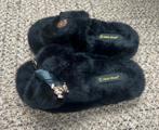 Fluffy slippers, Ophalen of Verzenden, Zo goed als nieuw