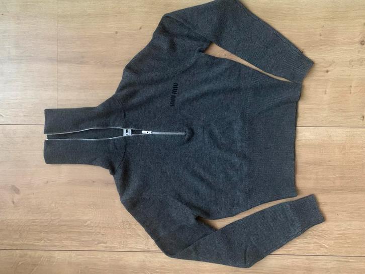 Miu Miu cashmere half-zip sweater, Sieraden, Tassen en Uiterlijk, Zonnebrillen en Brillen | Dames, Zo goed als nieuw, Overige merken