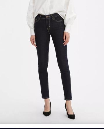 Levi’s jeans dames model 117 maat 27, lengte 30, donkerblauw