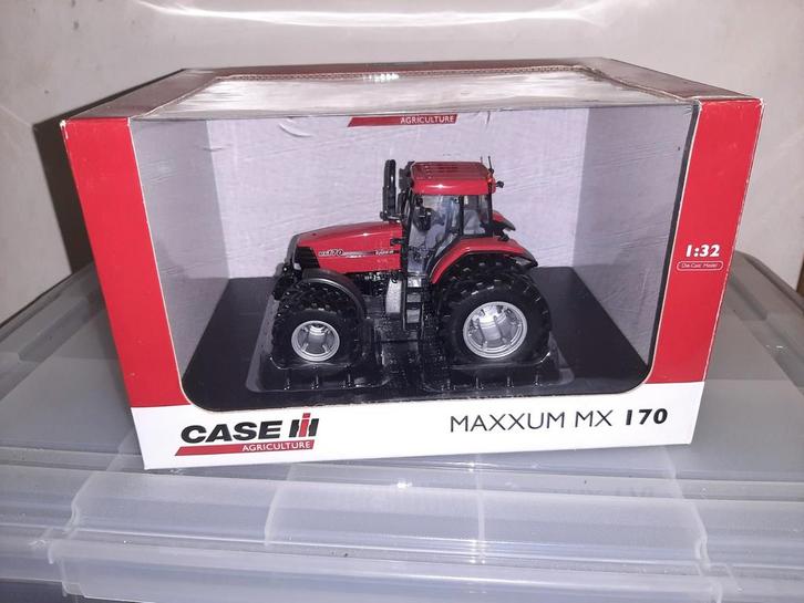 Case IH Maxxum MX 170. 1:32 UH., Hobby en Vrije tijd, Modelauto's | 1:32, Nieuw, Tractor of Landbouw, Universal Hobbies, Ophalen of Verzenden