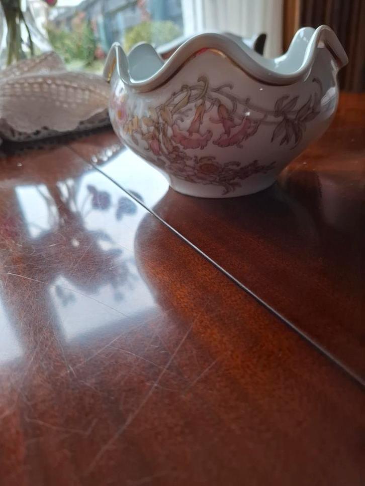 Lief porseleinen bloemenpotje - Kaiser La Bohème, Antiek en Kunst, Antiek | Schalen, Ophalen of Verzenden