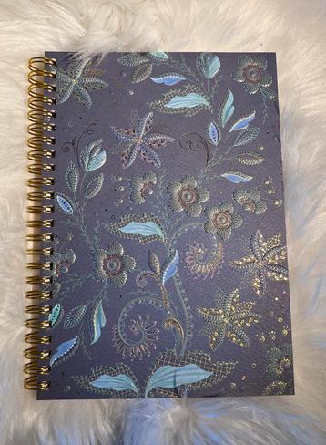 Luxe Notitieboek “Blue Florals” – Nieuw beschikbaar voor biedingen