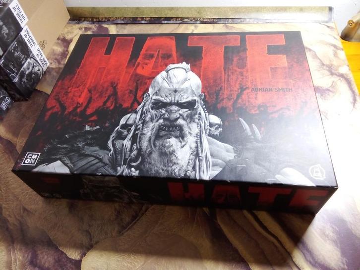 Hate, Hobby en Vrije tijd, Gezelschapsspellen | Bordspellen, Zo goed als nieuw, Ophalen of Verzenden