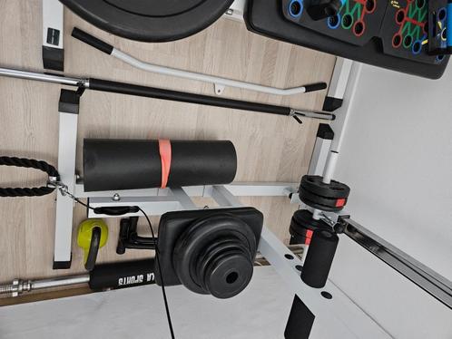 Kleine fitness van 900 euro naar 300 euro!, Sport en Fitness, Fitnessmaterialen, Overige typen, Ophalen