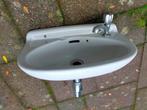 Wasbakje met kraan porcelein, Doe-het-zelf en Verbouw, Sanitair, Ophalen, Gebruikt, Wastafel