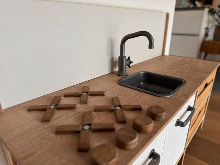Keuken, kinder keukentje, hout, ikea, Huis en Inrichting, Keuken | Complete keukens, Zo goed als nieuw, Ophalen