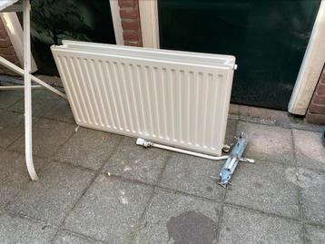 Radiator wit beschikbaar voor biedingen