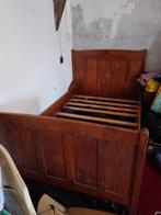 Antiek houten bed 120x190, Antiek en Kunst, Antiek | Meubels | Bedden, Ophalen