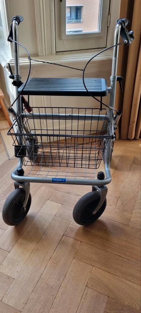 Schoongemaakte Rollator met mandje, Diversen, Rollators, Gebruikt, Ophalen