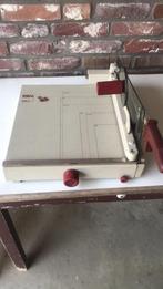 Papier snijtafel Ideal 1038A, Ophalen, Gebruikt