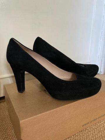 Unisa zwart suede pump maat 39 - NIEUW beschikbaar voor biedingen