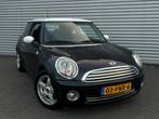 Mini Cooper 1.6 16V 2009 Zwart 1E EIGENAAR, NIEUWE MOTOR, NL, Auto's, Mini, Voorwielaandrijving, Euro 5, 4 cilinders, 4 stoelen