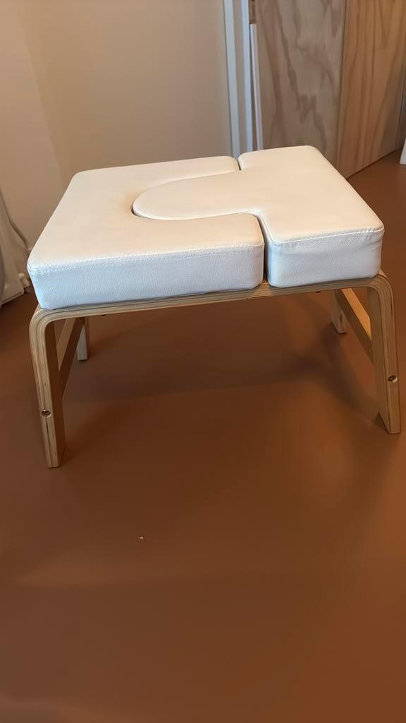 Yoga hoofdstand schouderstand bankje krukje, Sport en Fitness, Yoga en Pilates, Zo goed als nieuw, Yoga-accessoire, Ophalen