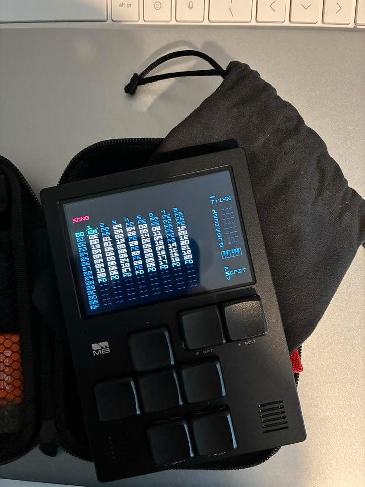 Dirtywave M8 Tracker - Model 02, Muziek en Instrumenten, Midi-apparatuur, Zo goed als nieuw, Ophalen