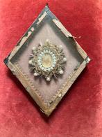 Reliek filigraan met parelrand, La Roche, Antiek en Kunst, Ophalen of Verzenden