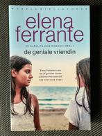 Elena Ferrante - De geniale vriendin., Boeken, Elena Ferrante, Ophalen of Verzenden, Zo goed als nieuw
