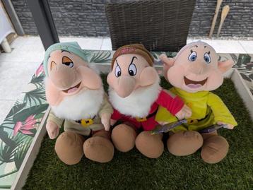 Sneeuwwitje/dwergen knuffels beschikbaar voor biedingen